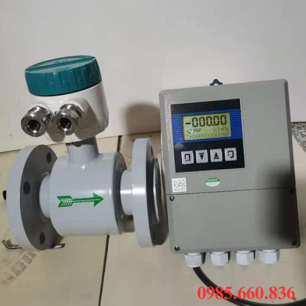 Đồng hồ đo lưu lượng nước điện 24V màn hình rời