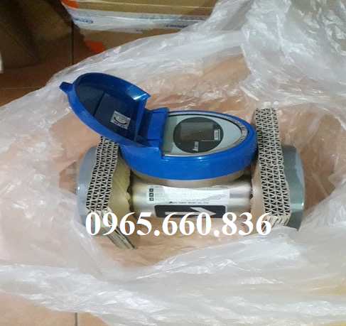 đồng hồ đo lưu lượng nước điện tử nhật bản 1