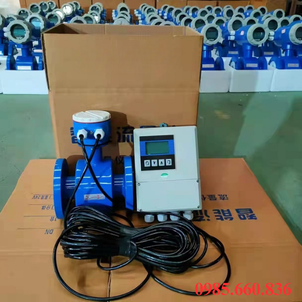 Đồng hồ đo nước điện tử Trung Quốc màn hình rời
