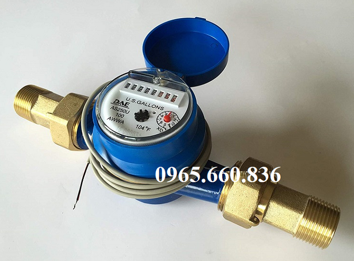 hình ảnh đồng hồ đo lưu lượng nuoc dang day xung