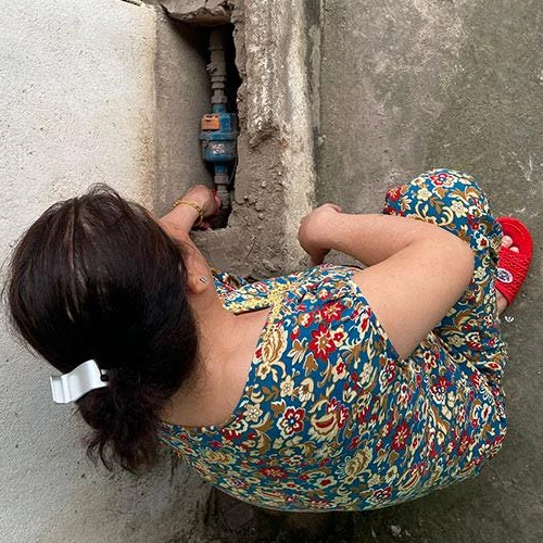Tại sao bị mất nước nhưng đồng hồ nước chạy nhanh?